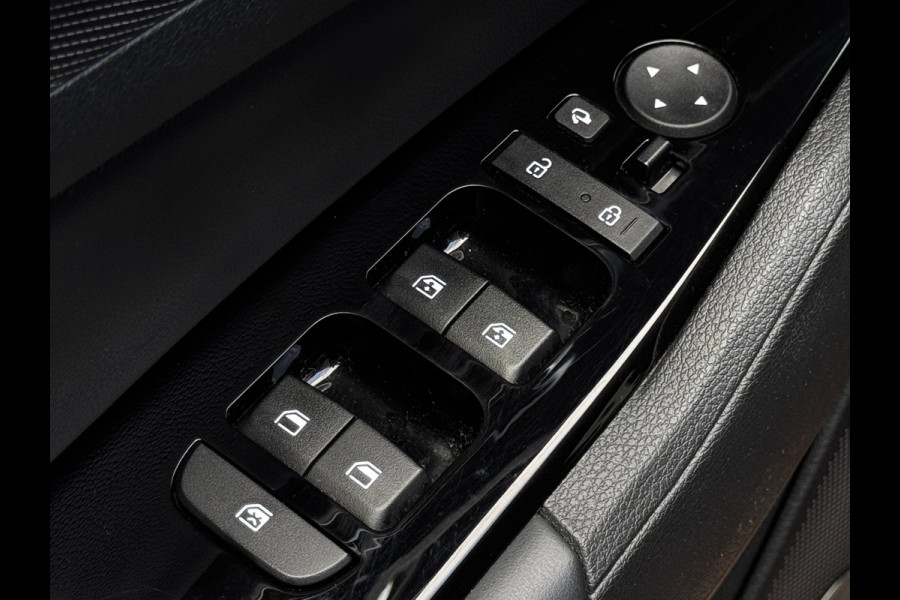 Kia Sportage 1.6 T-GDi Plug-in Hybrid AWD DynamicPlusLine | 100% SOH | Trekhaak | 360 Camera | Winter Pack | Adaptive Cruise