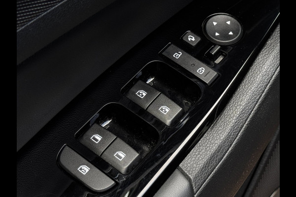 Kia Sportage 1.6 T-GDi Plug-in Hybrid AWD DynamicPlusLine | 100% SOH | Trekhaak | 360 Camera | Winter Pack | Adaptive Cruise
