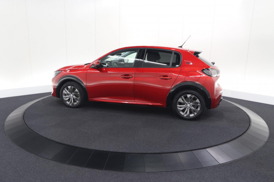 Peugeot e-208 EV Allure Pack 50 kWh | SOH 92% | Camera | Navigatie | Parkeersensoren