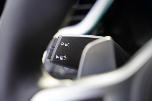 BMW Z4 Roadster S-Drive 30 I / Harman Kardon / M-Sport / Head-Up