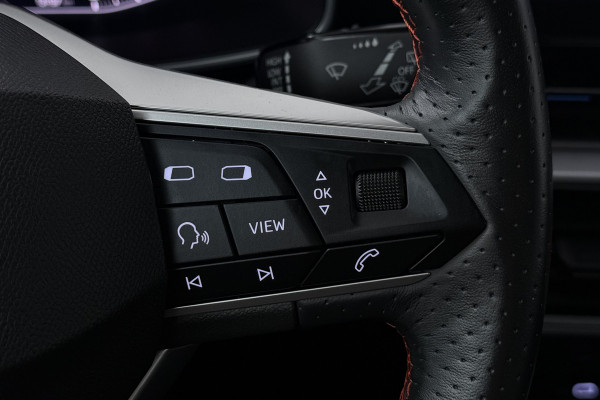 Seat Leon 1.0 TSI FR Business Intense (DIGITALE COCKPIT, CRUISE ADAPTIEF, NAVIGATIE)