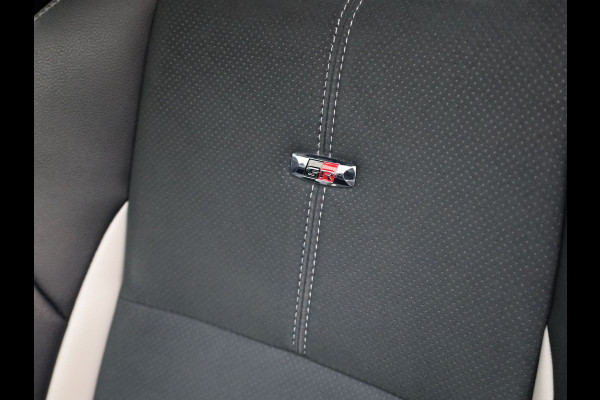 Toyota Yaris 1.5 Hybrid GR-Sport | Apple Carplay/ Android | LMV | Camera Prijs Rijklaar!!