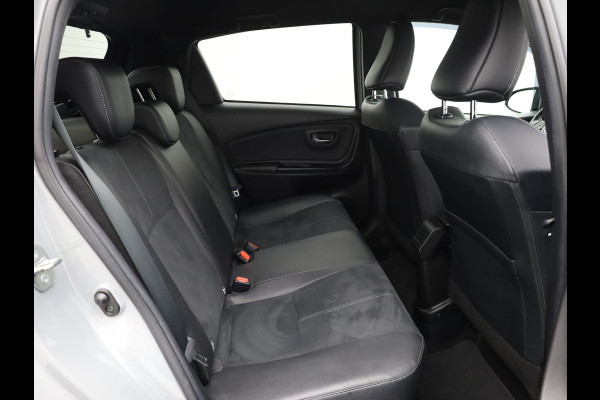 Toyota Yaris 1.5 Hybrid GR-Sport | Apple Carplay/ Android | LMV | Camera Prijs Rijklaar!!