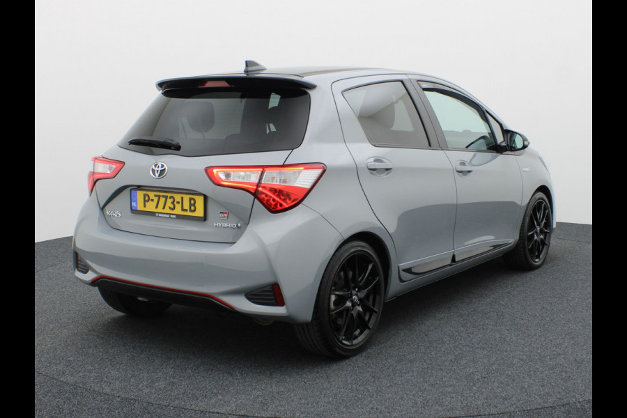 Toyota Yaris 1.5 Hybrid GR-Sport | Apple Carplay/ Android | LMV | Camera Prijs Rijklaar!!