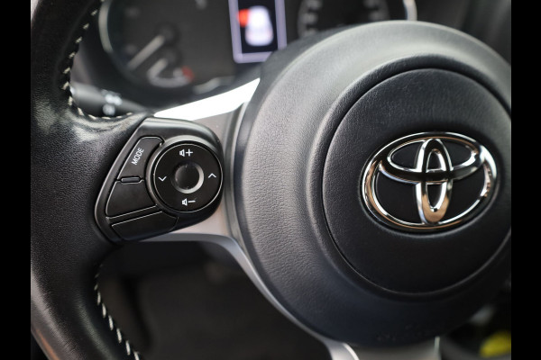 Toyota Yaris 1.5 Hybrid GR-Sport | Apple Carplay/ Android | LMV | Camera Prijs Rijklaar!!