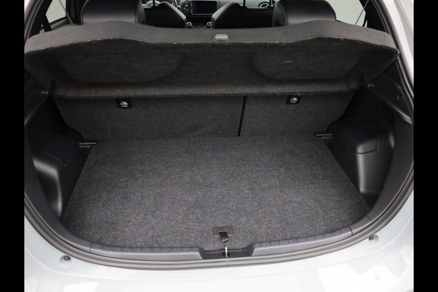 Toyota Yaris 1.5 Hybrid GR-Sport | Apple Carplay/ Android | LMV | Camera Prijs Rijklaar!!