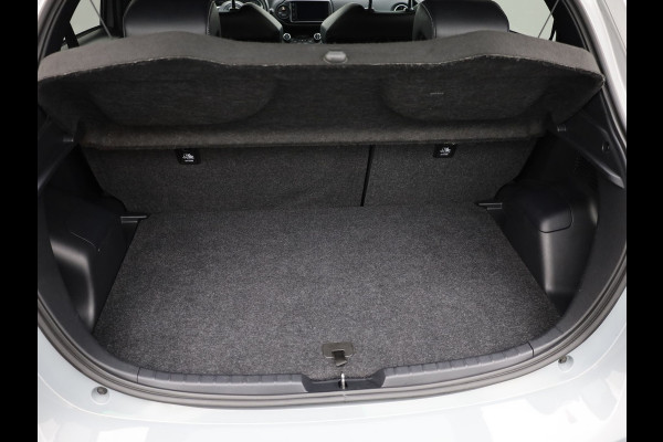 Toyota Yaris 1.5 Hybrid GR-Sport | Apple Carplay/ Android | LMV | Camera Prijs Rijklaar!!