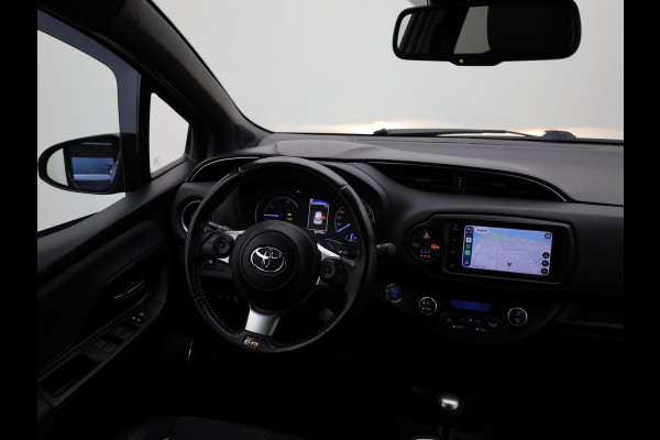 Toyota Yaris 1.5 Hybrid GR-Sport | Apple Carplay/ Android | LMV | Camera Prijs Rijklaar!!