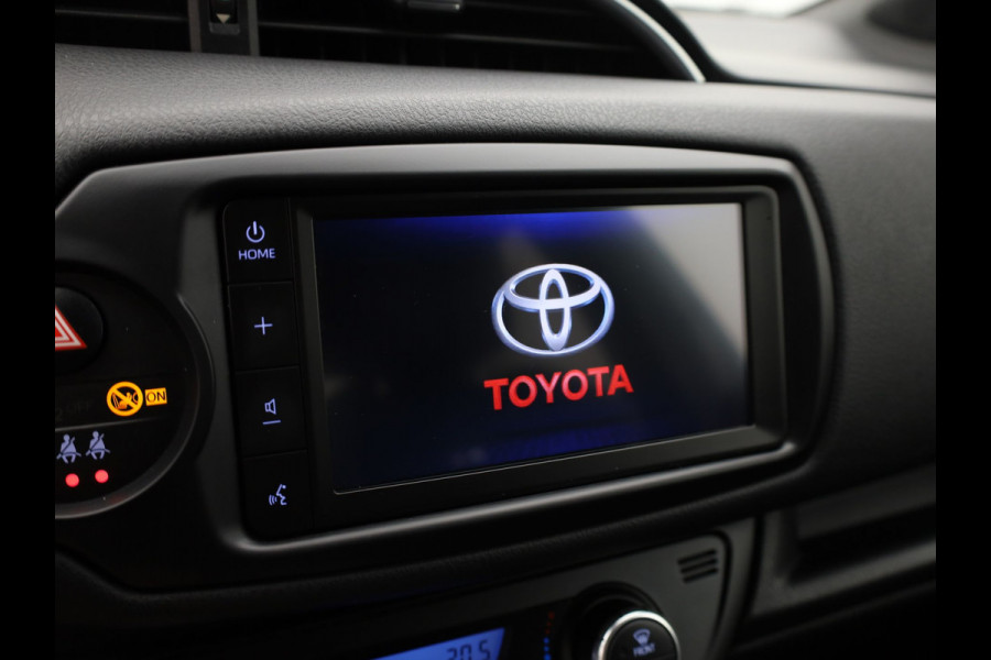 Toyota Yaris 1.5 Hybrid GR-Sport | Apple Carplay/ Android | LMV | Camera Prijs Rijklaar!!