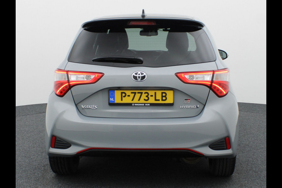 Toyota Yaris 1.5 Hybrid GR-Sport | Apple Carplay/ Android | LMV | Camera Prijs Rijklaar!!