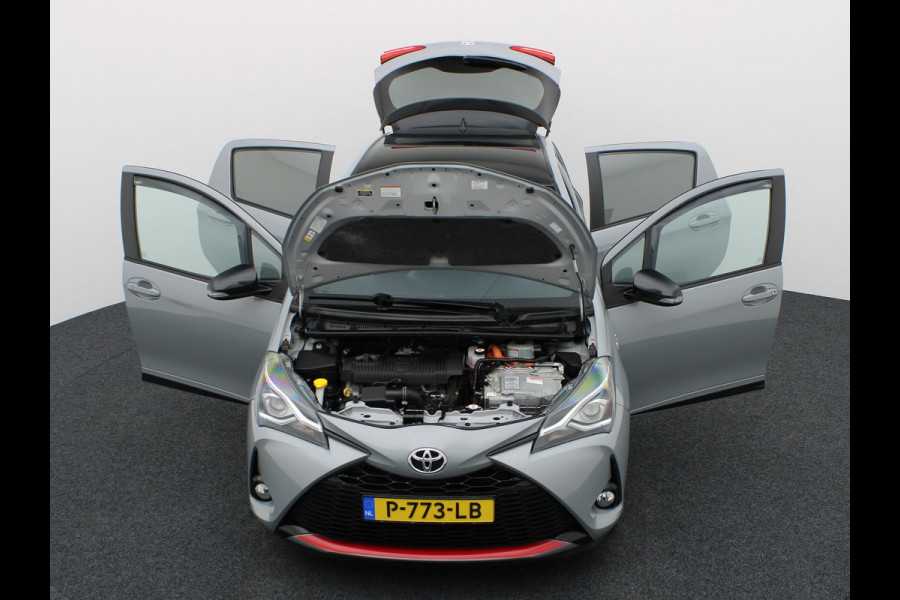 Toyota Yaris 1.5 Hybrid GR-Sport | Apple Carplay/ Android | LMV | Camera Prijs Rijklaar!!