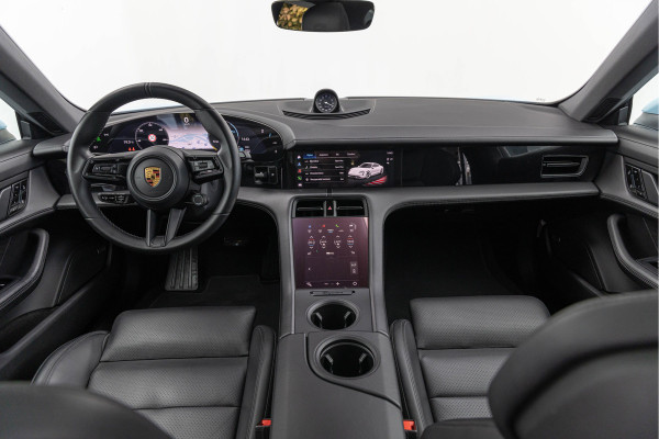 Porsche Taycan 4S Performance 84 kWh Pano Sport-Design 21'' Convaver ACC Bose