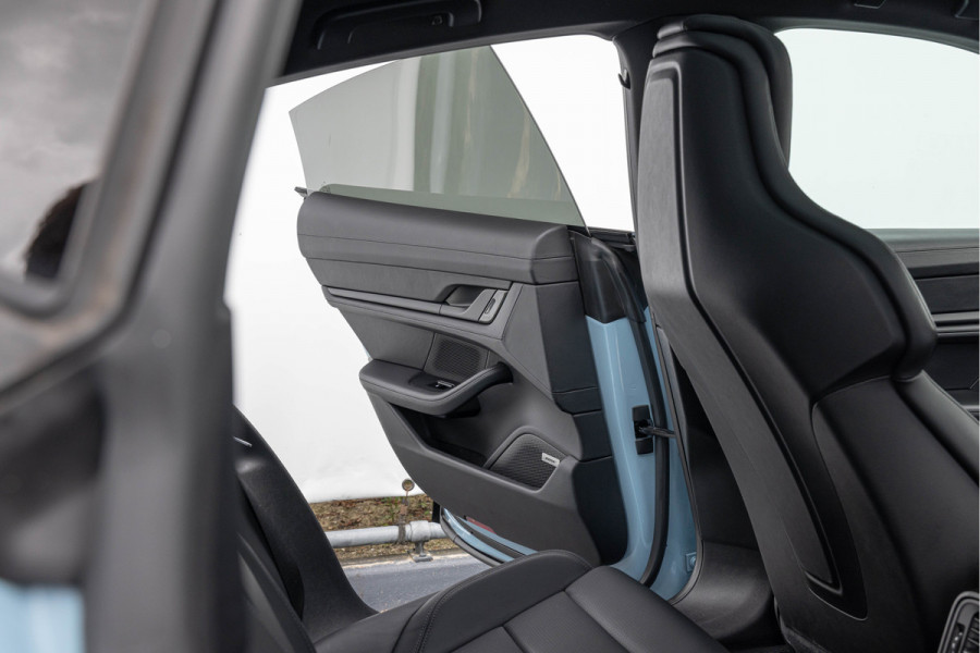 Porsche Taycan 4S Performance 84 kWh Pano Sport-Design 21'' Convaver ACC Bose