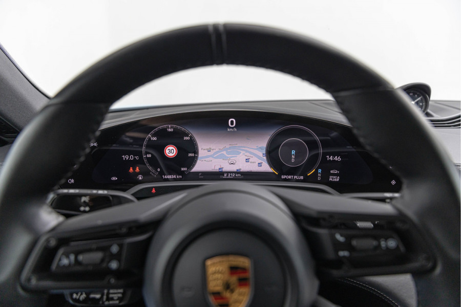 Porsche Taycan 4S Performance 84 kWh Pano Sport-Design 21'' Convaver ACC Bose