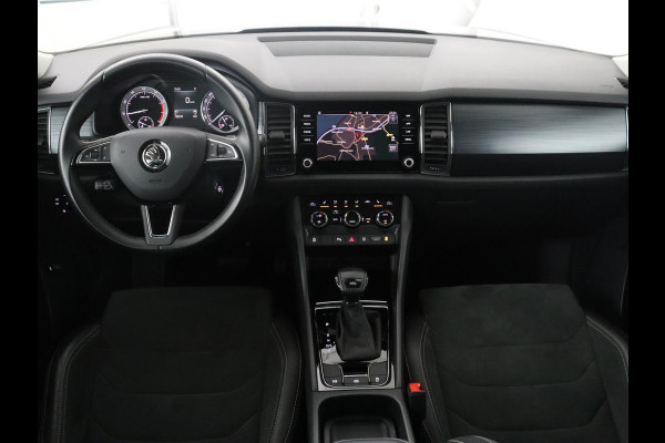 Škoda Kodiaq 1.5 TSI Limited Business Edition 7p. | Trekhaak | Pano.Dak | Camera | Sfeerverlichting | Stoelverwarming | LED | 7 Persoons