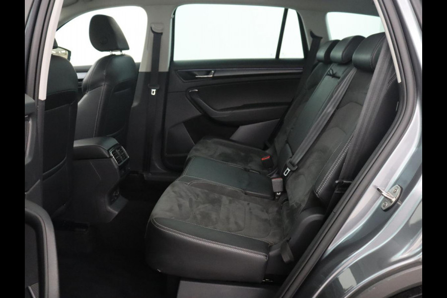 Škoda Kodiaq 1.5 TSI Limited Business Edition 7p. | Trekhaak | Pano.Dak | Camera | Sfeerverlichting | Stoelverwarming | LED | 7 Persoons