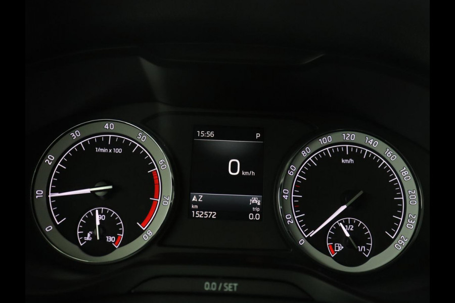 Škoda Kodiaq 1.5 TSI Limited Business Edition 7p. | Trekhaak | Pano.Dak | Camera | Sfeerverlichting | Stoelverwarming | LED | 7 Persoons