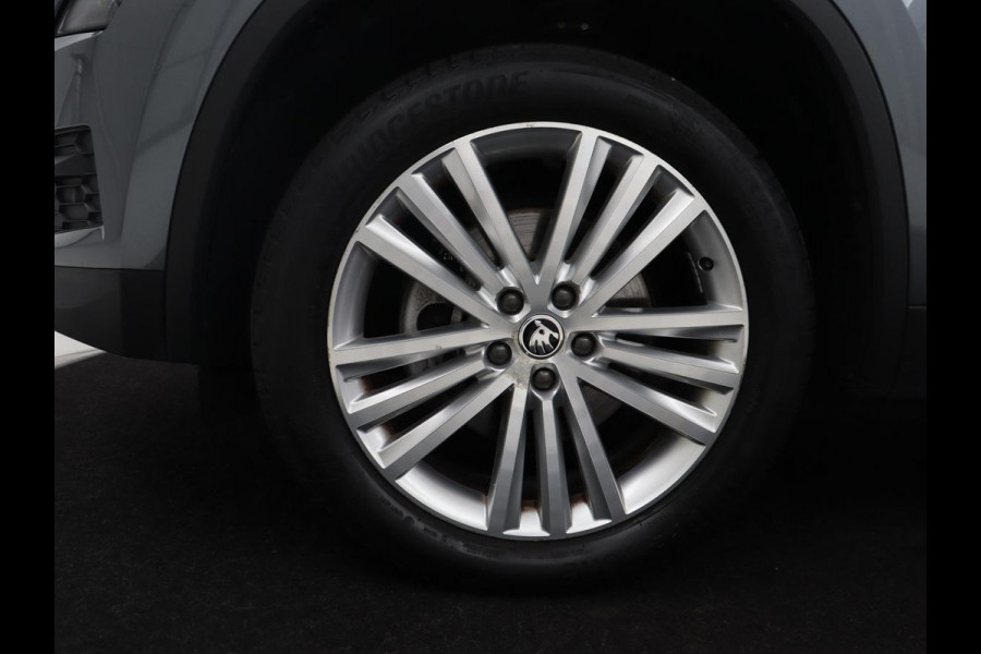 Škoda Kodiaq 1.5 TSI Limited Business Edition 7p. | Trekhaak | Pano.Dak | Camera | Sfeerverlichting | Stoelverwarming | LED | 7 Persoons