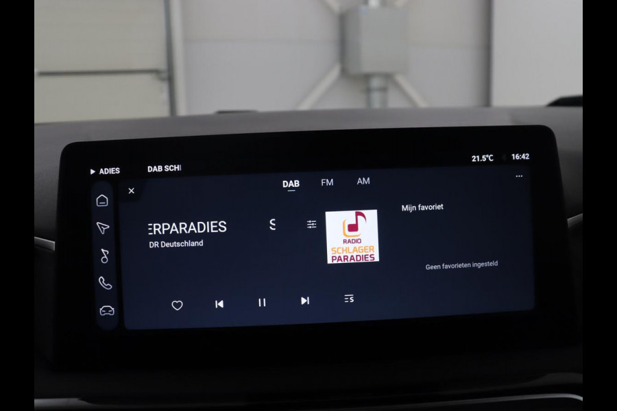 MG MG3 Hybrid+ 1.5 Hybrid+ Luxury | Navigatie | Stoelverwarming | Keyless Start | Stuurwielverwarming