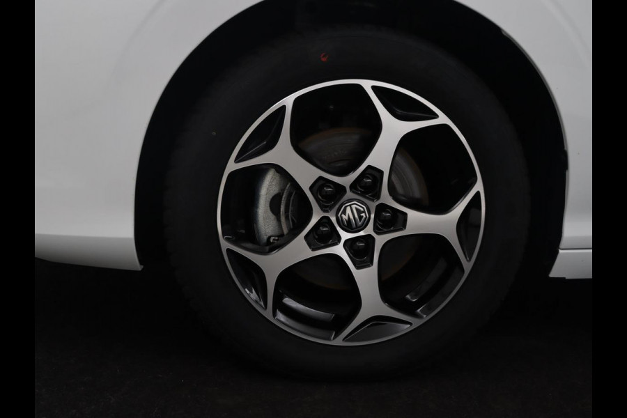 MG MG3 Hybrid+ 1.5 Hybrid+ Luxury | Navigatie | Stoelverwarming | Keyless Start | Stuurwielverwarming
