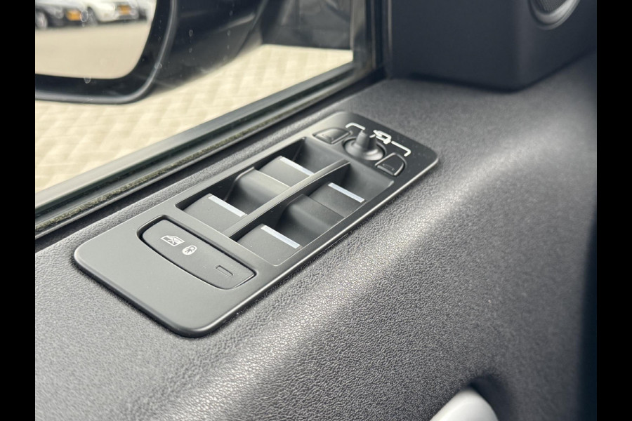 Land Rover Discovery Sport 2.0 Si4 4WD HSE Luxury LEDER | TREKHAAK | CAMERA