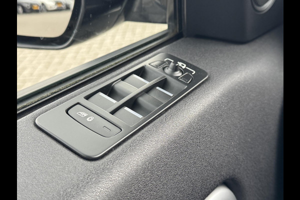 Land Rover Discovery Sport 2.0 Si4 4WD HSE Luxury LEDER | TREKHAAK | CAMERA