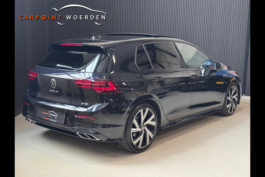 Volkswagen Golf 1.5 eTSI R-Line PANO | CAMERA | IQ LED | Blind Spot