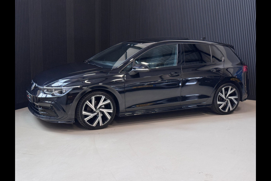 Volkswagen Golf 1.5 eTSI R-Line PANO | CAMERA | IQ LED | Blind Spot