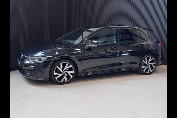 Volkswagen Golf 1.5 eTSI R-Line PANO | CAMERA | IQ LED | Blind Spot
