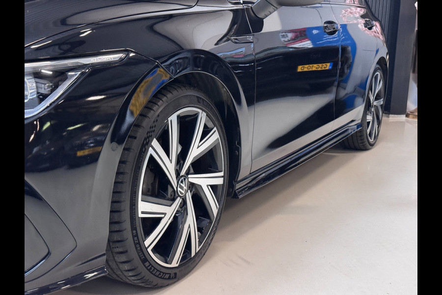 Volkswagen Golf 1.5 eTSI R-Line PANO | CAMERA | IQ LED | Blind Spot