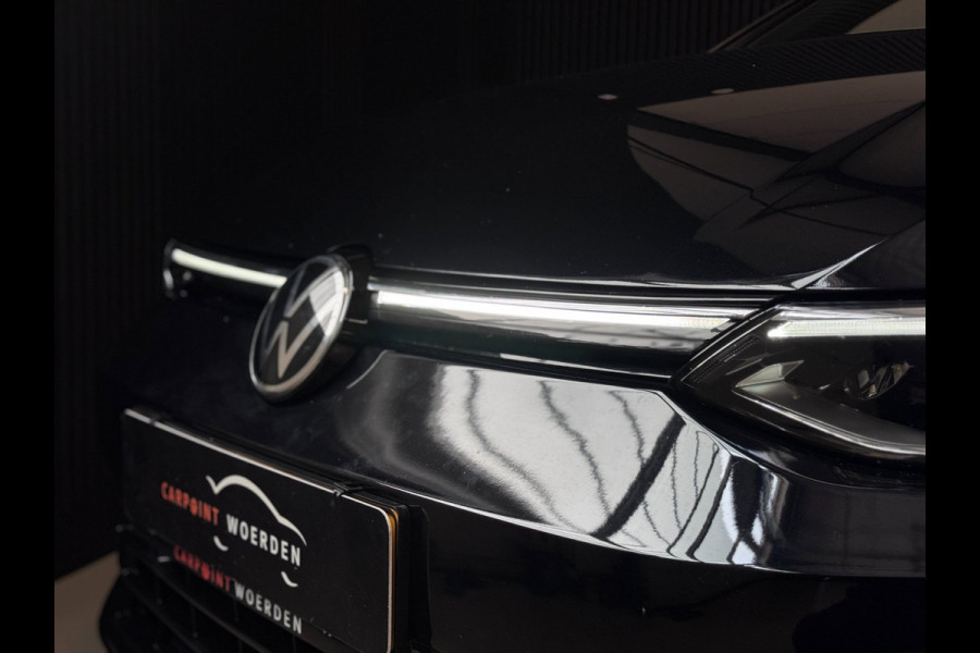 Volkswagen Golf 1.5 eTSI R-Line PANO | CAMERA | IQ LED | Blind Spot