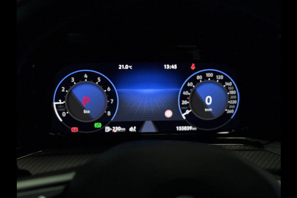 Volkswagen Golf 1.5 eTSI R-Line PANO | CAMERA | IQ LED | Blind Spot