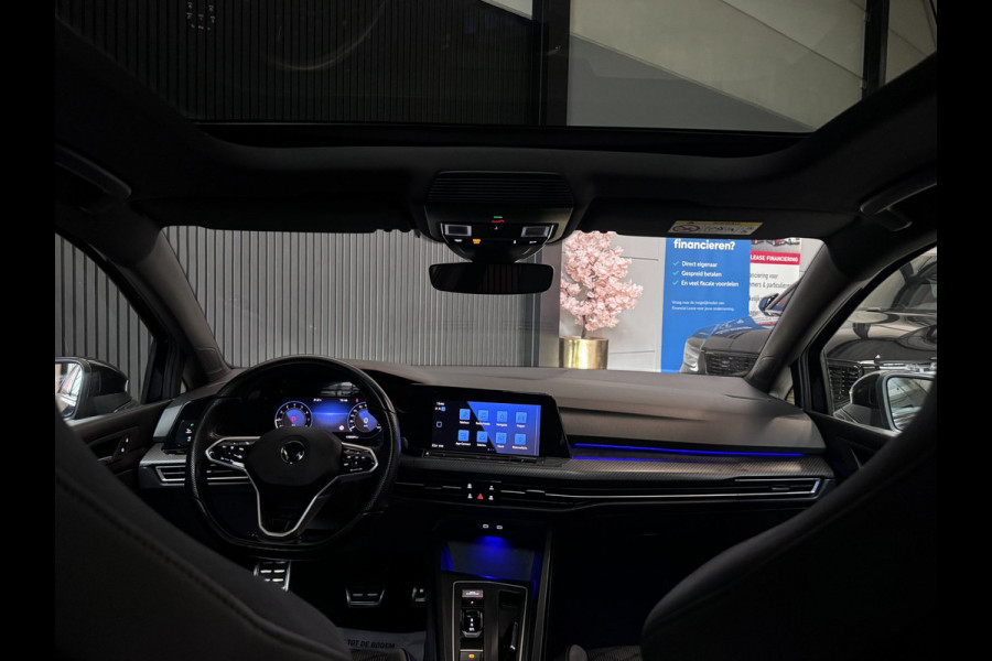 Volkswagen Golf 1.5 eTSI R-Line PANO | CAMERA | IQ LED | Blind Spot
