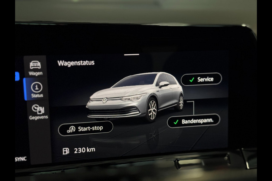 Volkswagen Golf 1.5 eTSI R-Line PANO | CAMERA | IQ LED | Blind Spot