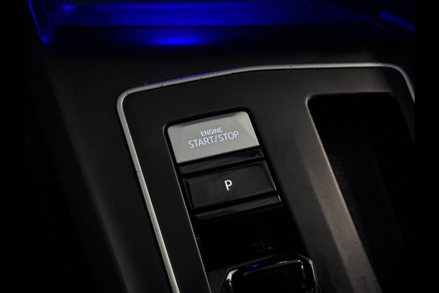 Volkswagen Golf 1.5 eTSI R-Line PANO | CAMERA | IQ LED | Blind Spot