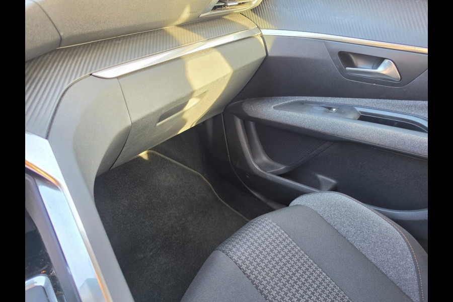 Peugeot 3008 1.2 PureTech Crossway Carplay, Camera, Trekhaak