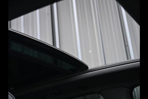 Porsche Cayenne 3.0 | Panoramadak | Achterasbesturing | Dealeronderhouden | 360 Camera | Luchtvering | Adaptive Cruise | Stoelverwarming V+A | Memory seat | Trekhaak |