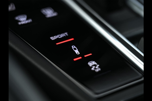 Porsche Cayenne 3.0 | Panoramadak | Achterasbesturing | Dealeronderhouden | 360 Camera | Luchtvering | Adaptive Cruise | Stoelverwarming V+A | Memory seat | Trekhaak |