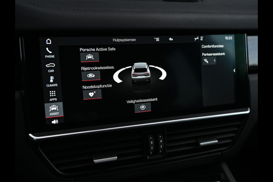 Porsche Cayenne 3.0 | Panoramadak | Achterasbesturing | Dealeronderhouden | 360 Camera | Luchtvering | Adaptive Cruise | Stoelverwarming V+A | Memory seat | Trekhaak |
