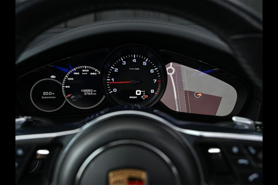 Porsche Cayenne 3.0 | Panoramadak | Achterasbesturing | Dealeronderhouden | 360 Camera | Luchtvering | Adaptive Cruise | Stoelverwarming V+A | Memory seat | Trekhaak |