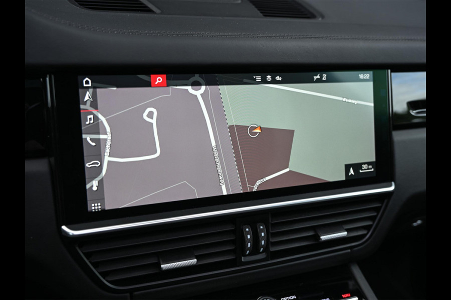 Porsche Cayenne 3.0 | Panoramadak | Achterasbesturing | Dealeronderhouden | 360 Camera | Luchtvering | Adaptive Cruise | Stoelverwarming V+A | Memory seat | Trekhaak |