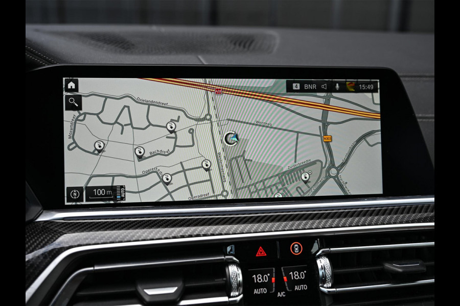 BMW X5 xDrive45e High Executive Panoramadak | M-Performance Seats | NL-Auto | Dealeronderhouden | Carbon Inleg | Active Cruise | Camera | Luchtvering | Memory Seats | Ambiance Interieur | Trekhaak |
