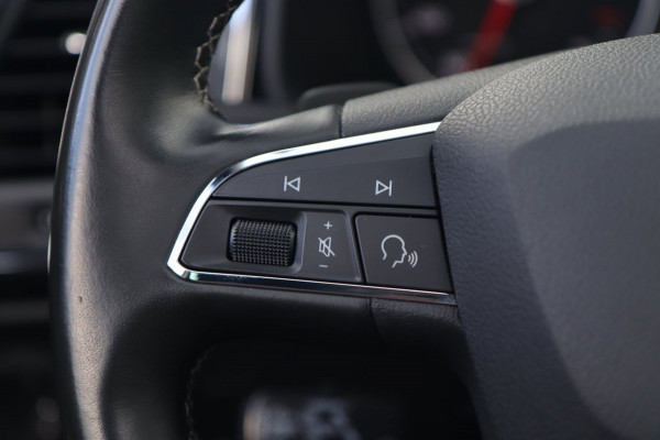 Seat Ateca 1.4 EcoTSI Xcellence / PANODAK / KEYLESS / ACC / CAMERA / STOELVERW