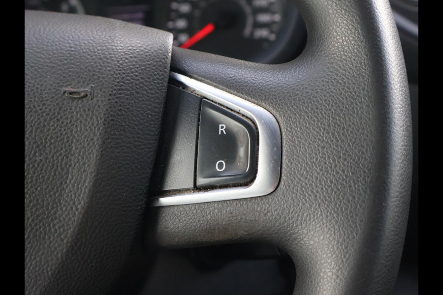 Renault Master T35 2.3 dCi 150 PK L2H2 WORK EDITION + CARPLAY | CAMERA | CRUISE CONTROL | DAB | AIRCO