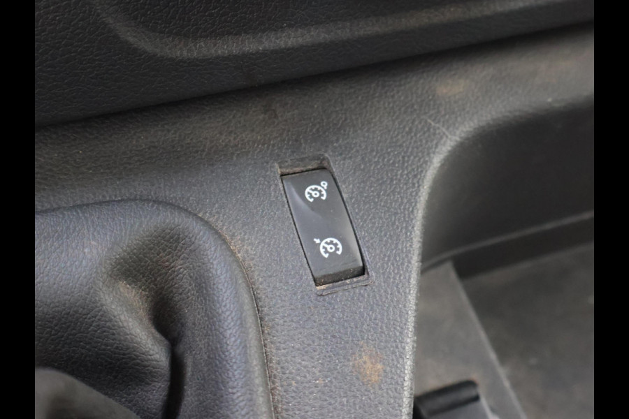 Renault Master T35 2.3 dCi 150 PK L2H2 WORK EDITION + CARPLAY | CAMERA | CRUISE CONTROL | DAB | AIRCO
