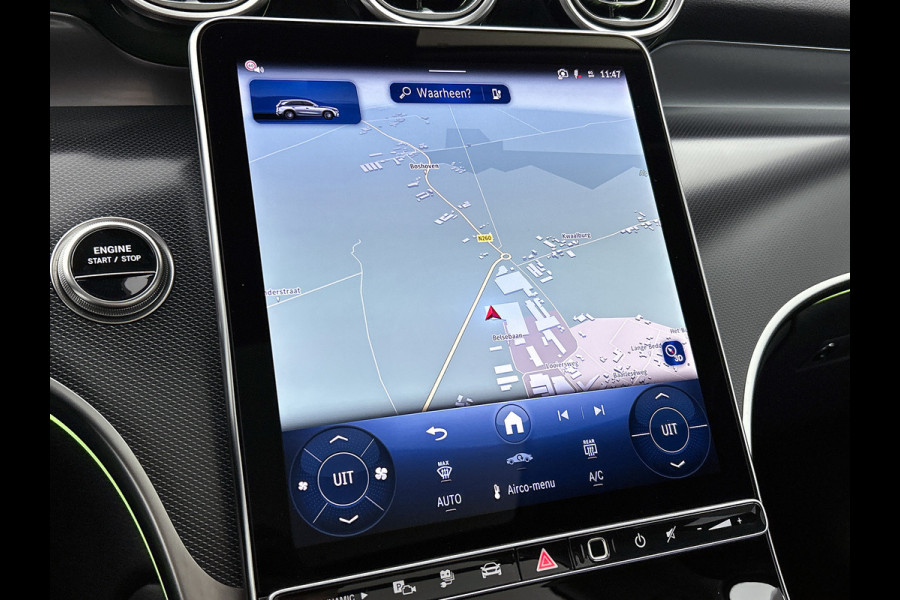 Mercedes-Benz GLC 300 e 4MATIC Plug-In Hybride Trekhaak | Panorama Schuif-Kanteldak | Parkeerpakket met achteruitcamera | Distronic | Ledkolampen | Advanced Soundsystem. Inclusief 24 maanden Mercedes-Benz Certified garantie voor Europa.