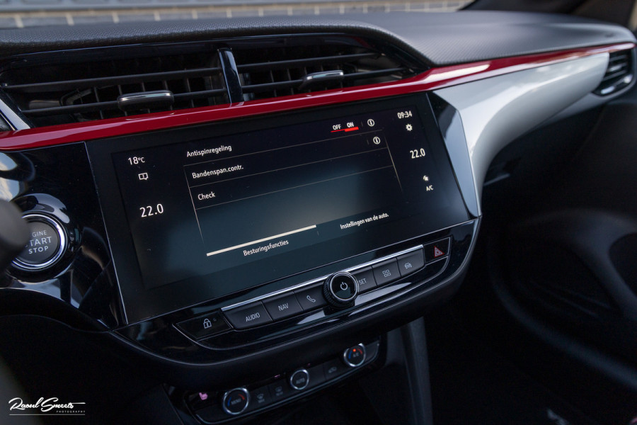 Opel Corsa 1.2 GS Line | Panoramadak | Blis | Keyless | Apple carplay | Metallic |
