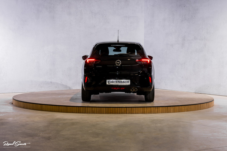 Opel Corsa 1.2 GS Line | Panoramadak | Blis | Keyless | Apple carplay | Metallic |