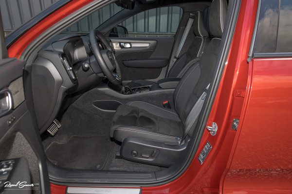 Volvo XC40 Recharge Twin Pro | Panoramadak | Adaptieve cruise | Memory | Harman Kardon | Blis |