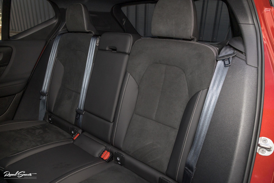 Volvo XC40 Recharge Twin Pro | Panoramadak | Adaptieve cruise | Memory | Harman Kardon | Blis |